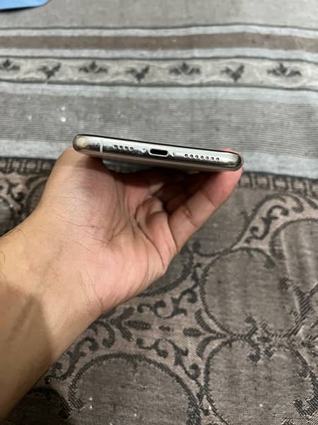 Iphone 11 pro max 256gb pta 4