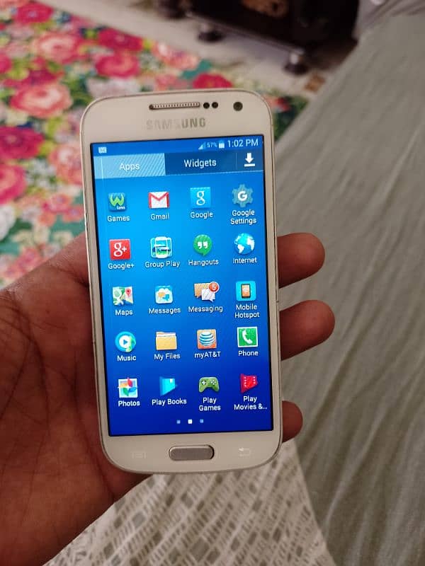 Samsung Galaxy S4 mini 1