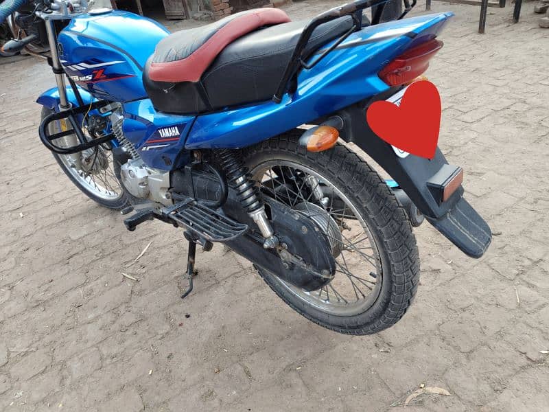 Yamaha YB125Z 2