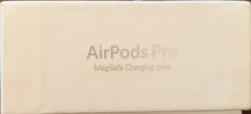 Apple Air Port pro 9