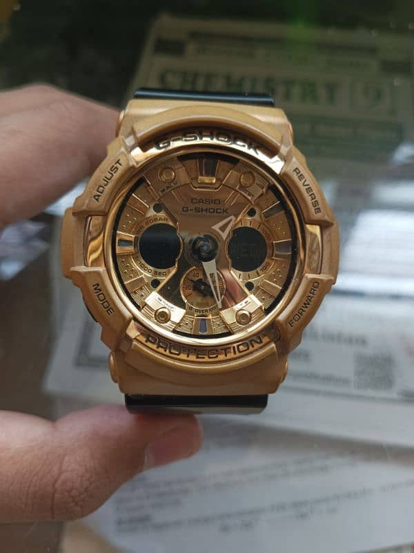 Casio G-Shock GA-200GD-9B2 1