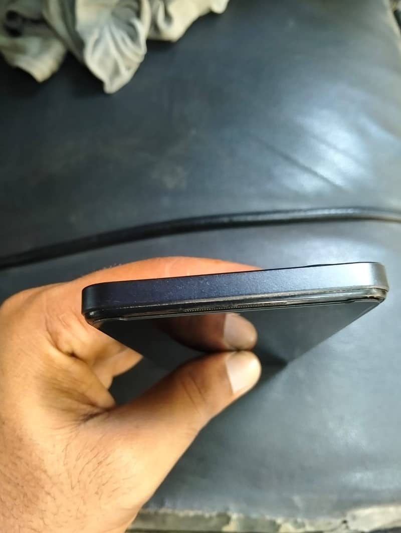 infinix hot 30 8+8/128 condition 10/10 5