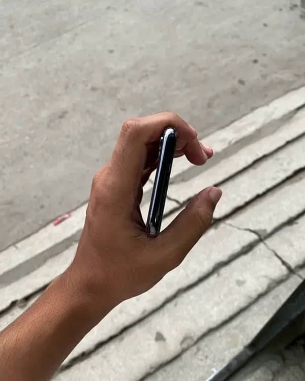 Iphone X 256GB Non Pta 9