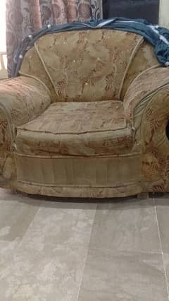 Sofa for Sale only kpra kharb h Baki ok