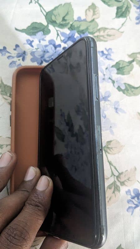 For sale: iPhone 11 Pro, 256 GB, Factory Unlocked non PTA 4