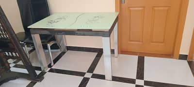 4 seater dining table