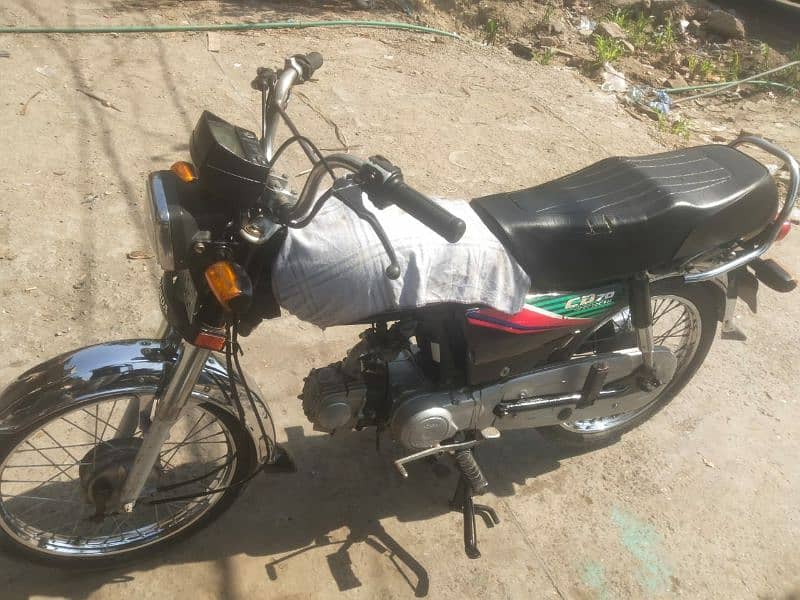 Honda cd 70 17 model lush condition 4