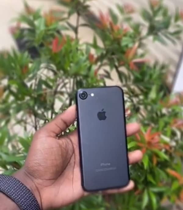 I phone 7 black 0