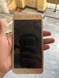 samsung J7 core 3/32