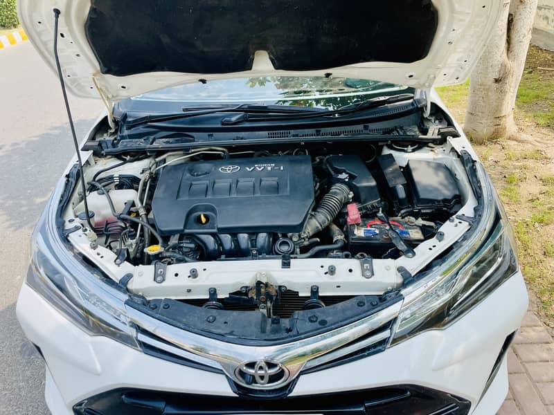 Toyota Corolla Altis 2022 1.8 13