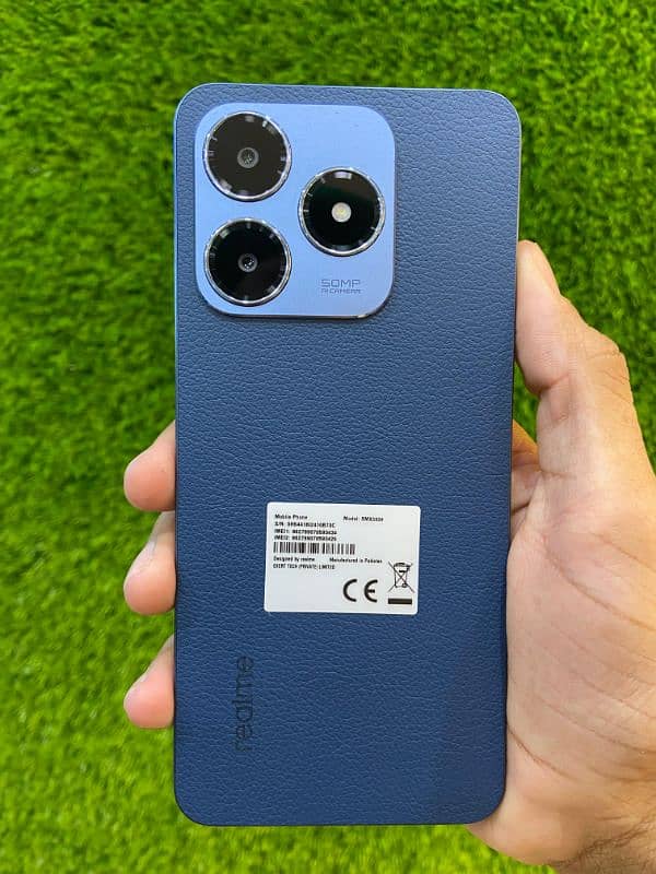 realme C63 1