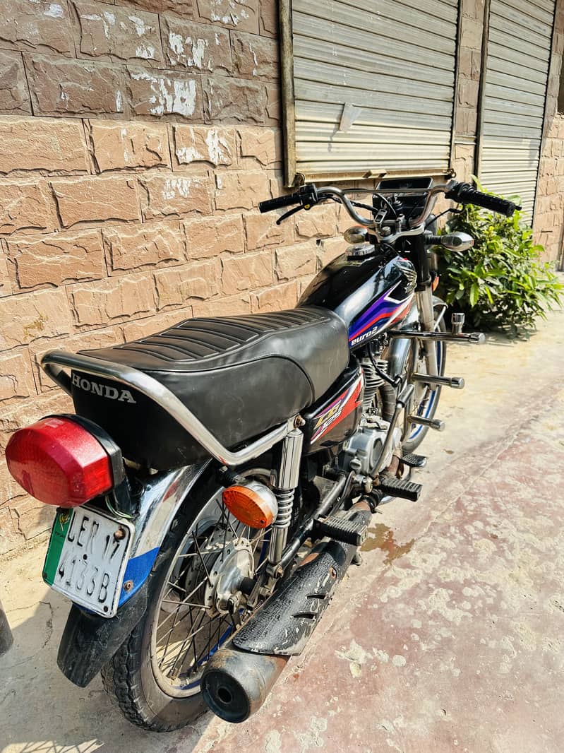 Honda CG 125 2017 1