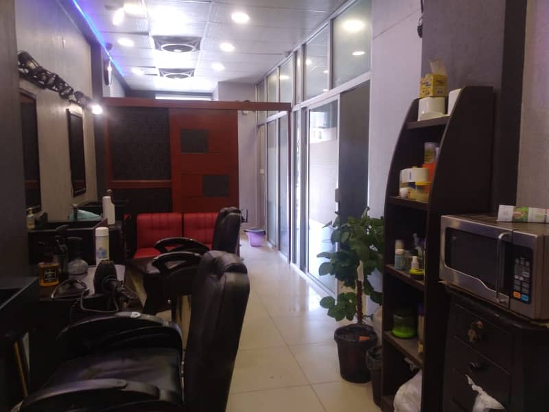 Furnished Shop Available For Rent In Muslim Commercial For Salon/Barber Shop/SPA 3