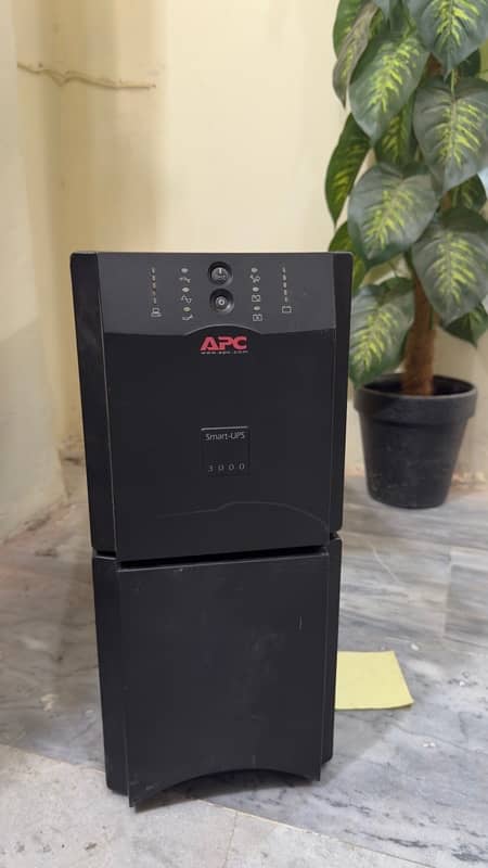 SUA30001-APC Smart-UPS 3000VA 4