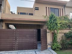 10 MARLA USED 1.5 STOREY HOUSE FOR SALE WAPDA PHASE 2 KHAYABAN E JINNAH ROAD LAHORE. 0