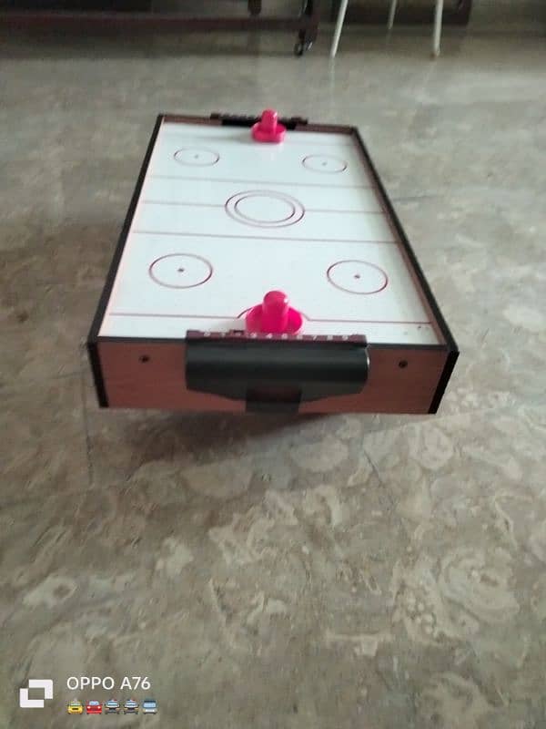 AIR HOCKEY TABLE 1