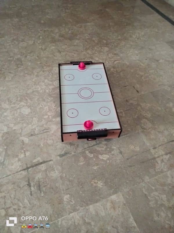 AIR HOCKEY TABLE 2