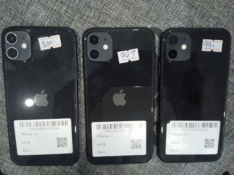 iphone 11 64gb jv  available with good price 0