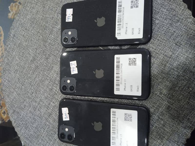 iphone 11 64gb jv  available with good price 2