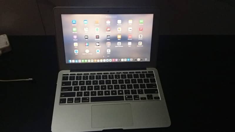 MacBook Air model 2015 4