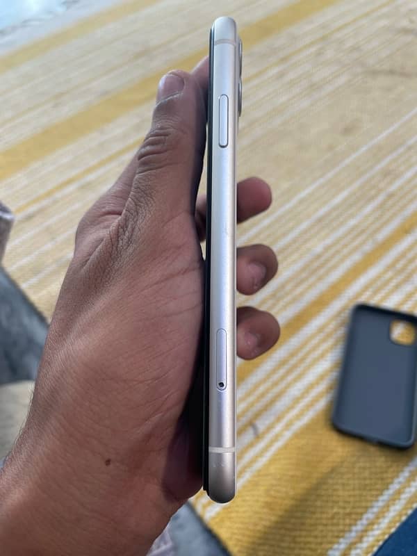 iPhone 11 non pta 64 gb JV all ok non water 2