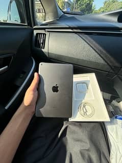 Ipad mini 5 full box