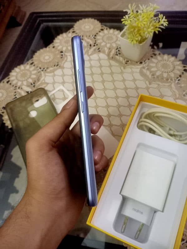 Realme C25S 4/128 WITH ORIGINAL BOX AND CHARGER, 10/10 Condition. 5