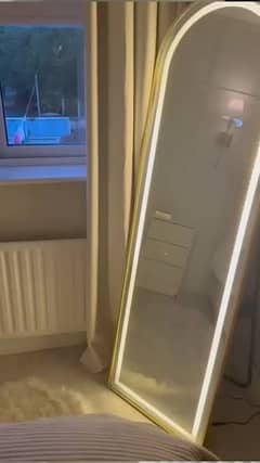 Standing Room Mirror With Lights-6Feet X 2.5 Feet- Full Size Mirror