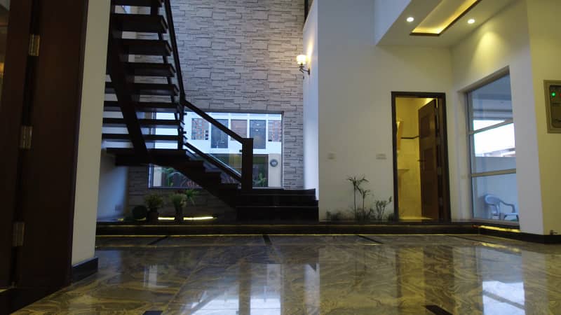 1 Kanal Slightly Used Modern Design House For Sale In DHA Phase 5 Lahore. Near to park 3