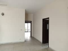 01 KANAL DESIGNER LUXURY UPPER PORTION AVAILABLE FOR RENT 0