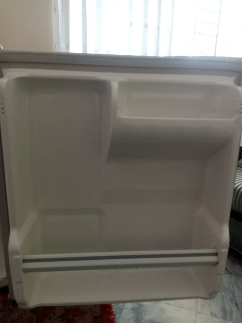 LG Goldstar Mini Room fridge 5