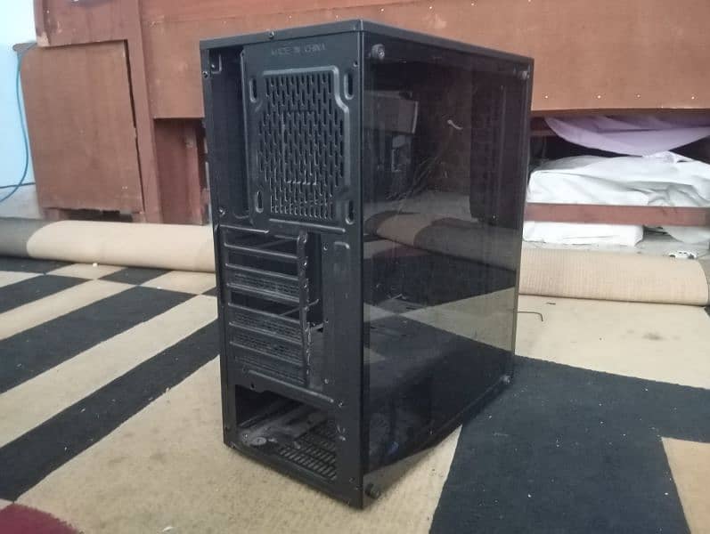 RGB gaming pc case thunder almost new need urgent money 3