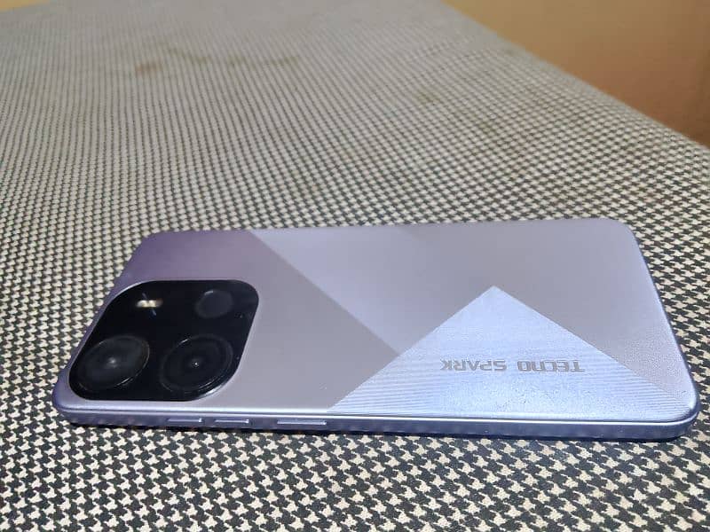 Tecno spark Go nabula purple 0