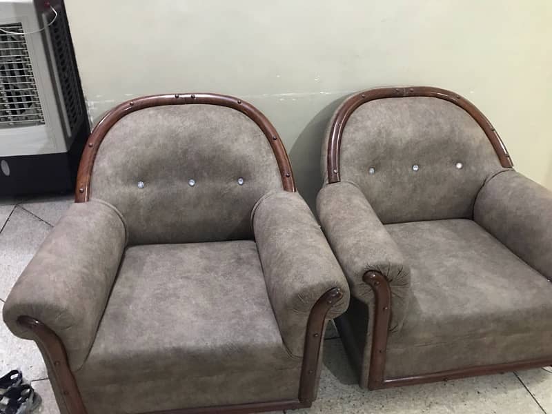 sofa set 5 seater in good condition for sale 4