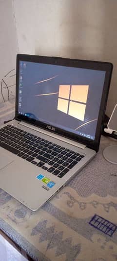 ASUS i7 Techscreen Laptop GTA 5 installed