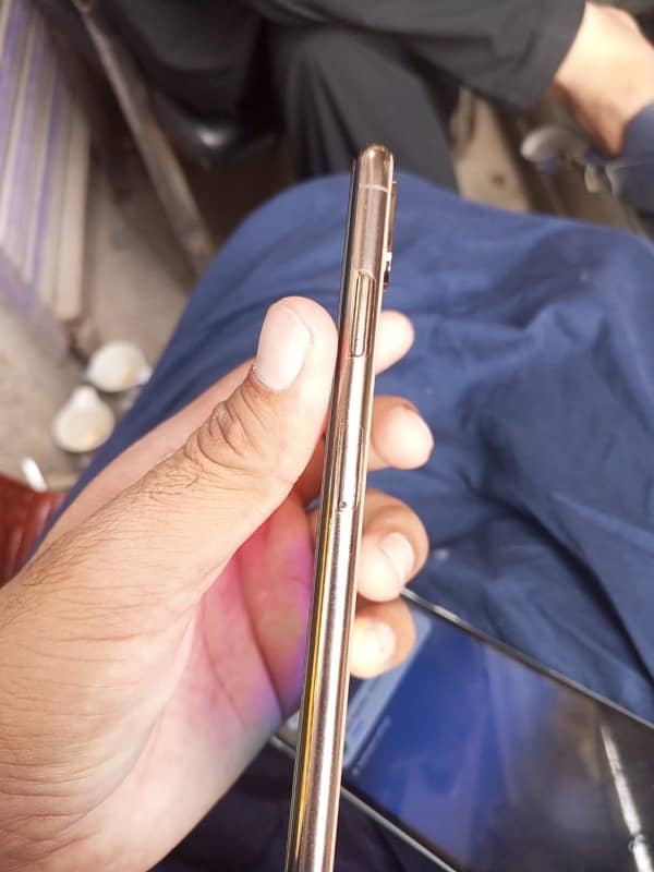 iphone xs max 512 gb non pta face id sab kuch ok 1