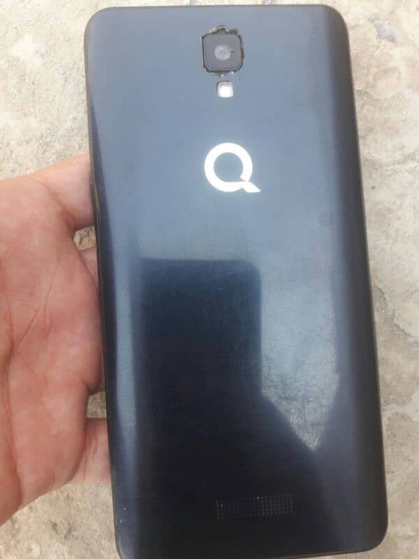 QMobile J7 9