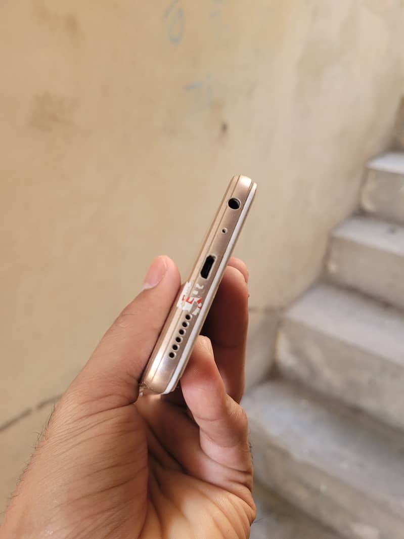 OPPO A57 (4-64) Condition 10/9.5, PTA Approved 5