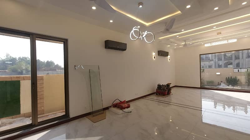 1 Kanal House For Rent Non Furnished in Phase 6 DHA Lahore Prime Location 3