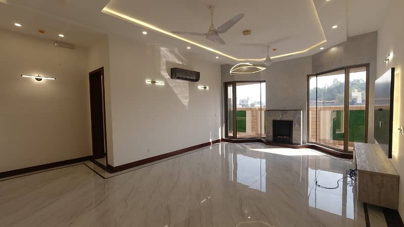 1 Kanal House For Rent Non Furnished in Phase 6 DHA Lahore Prime Location 4