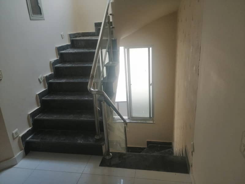 10 Marla Slightly Used House For Rent in Phase 3 DHA Lahore Hot Location 7