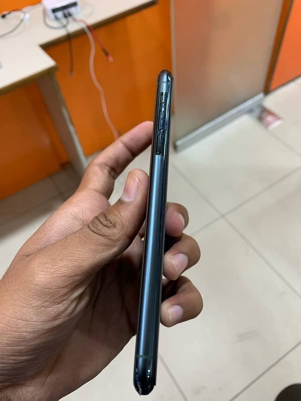 iPhone 11 Pro Max naon pta jv 4