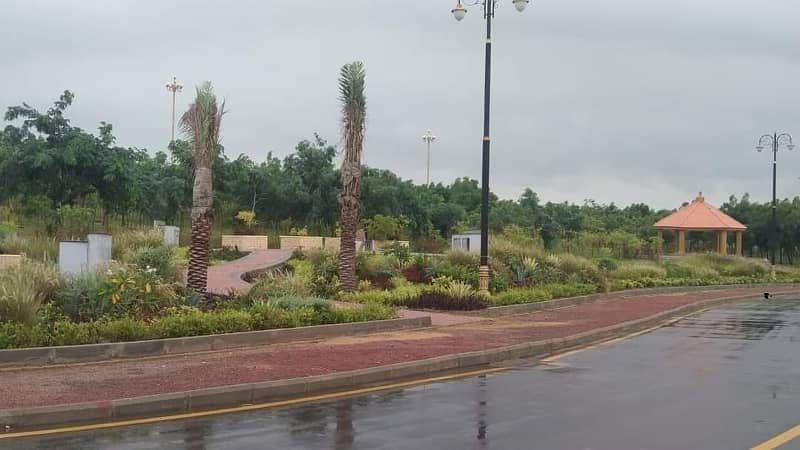 250 SQ YARDS PLOT FOR SALE | CHANCE DEAL | NO TEX NO TRANFAR FEE WITH ALLOTMENT | PRECINCT-32 Bahria Town Karachi. 3