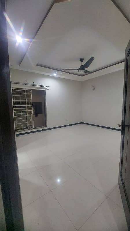 10 Marla House For Rent with Basement in State Life Society Near Commercial Facilities 17