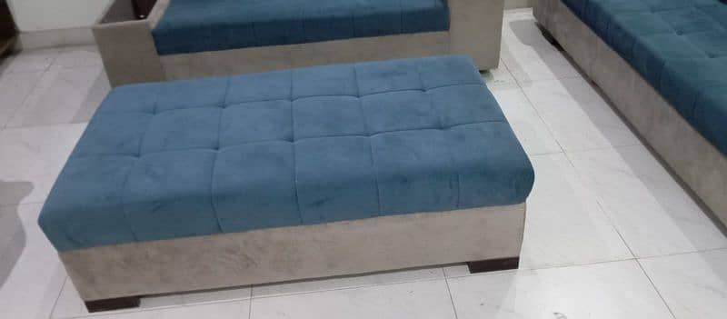 sofa set 8mah used 2