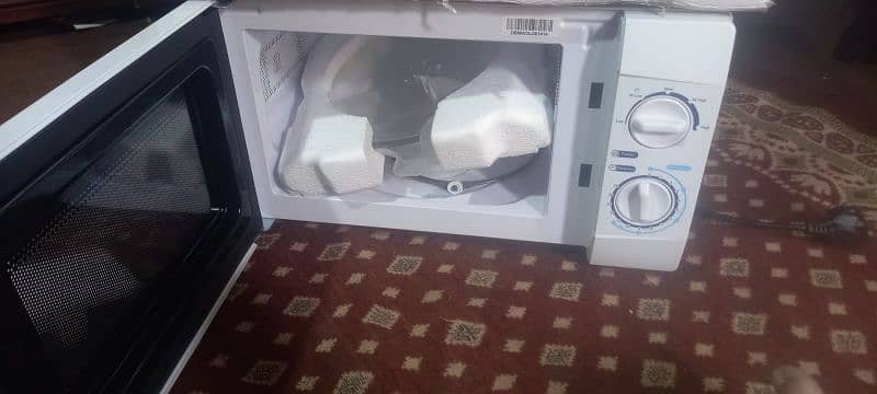 Dawlance microwave oven brand new 3