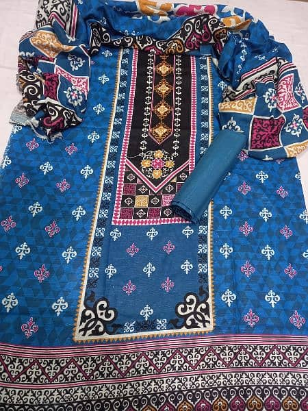 Cool Offer With Flat Rs 700 Off - 3Pcs Unstitched Printed Khaddar Suit 0