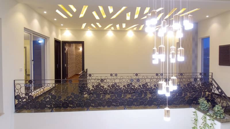 1 Kanal Luxury Modern designe Slightly Used House For Sale In DHA Phase 5 Lahore. Prime Location 26