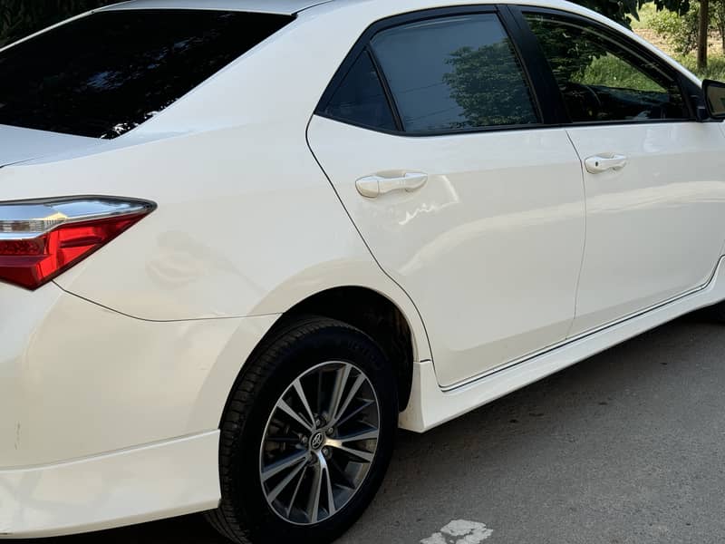 Toyota Corolla Altis 2018 1.6 9