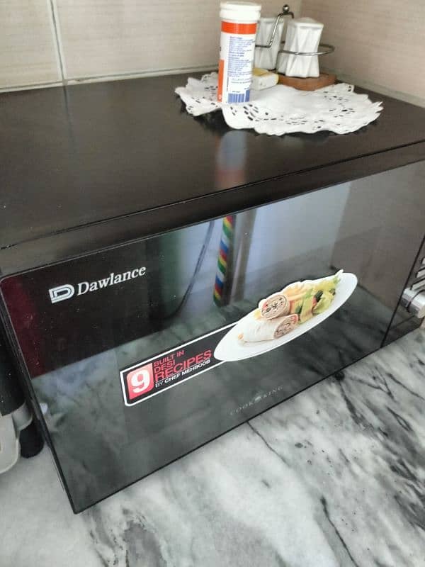 Dawlance microwave oven 1